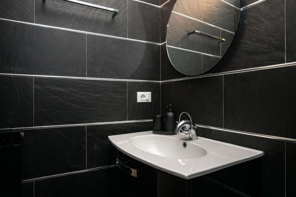 Wonderfull Two Floors Apartment Navigli Milan Exterior photo