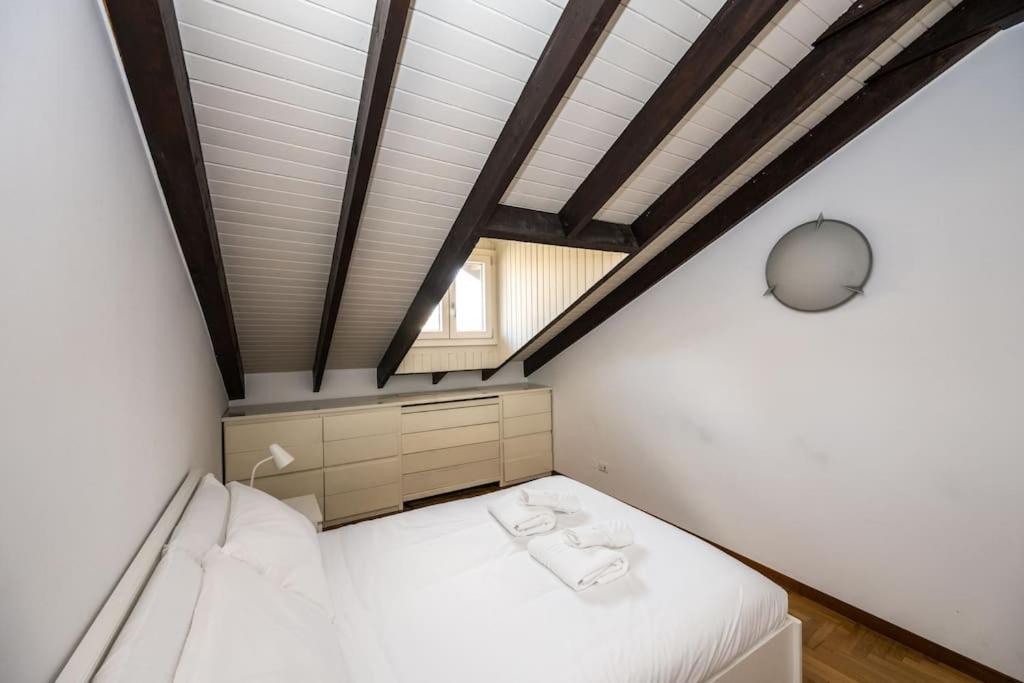 Wonderfull Two Floors Apartment Navigli Milan Exterior photo